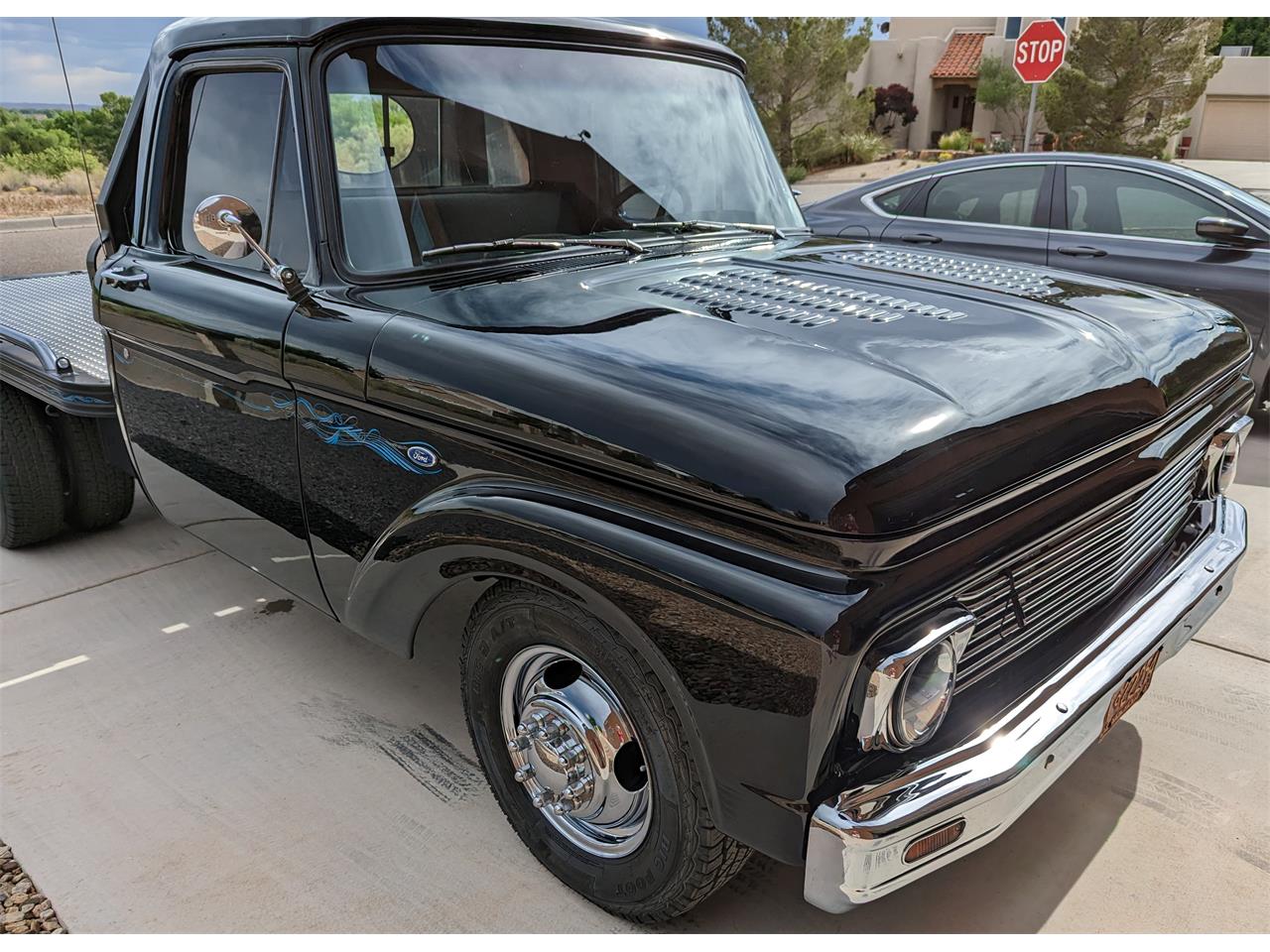 Ford-F250-1965-Black-gray-4