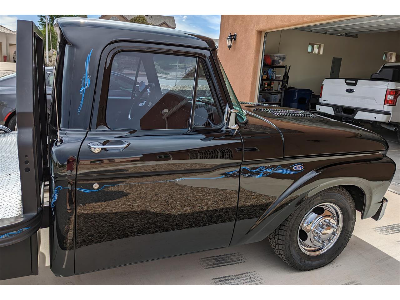 Ford-F250-1965-Black-gray-5
