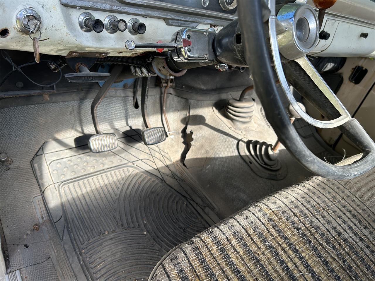 Ford-F250-1966-Tan-Tan-10