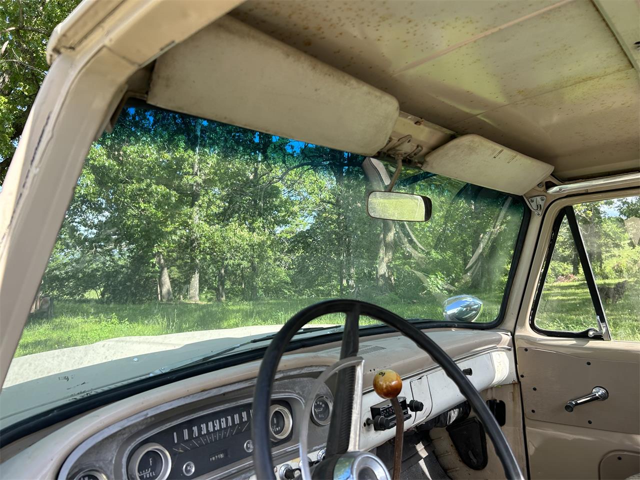 Ford-F250-1966-Tan-Tan-11