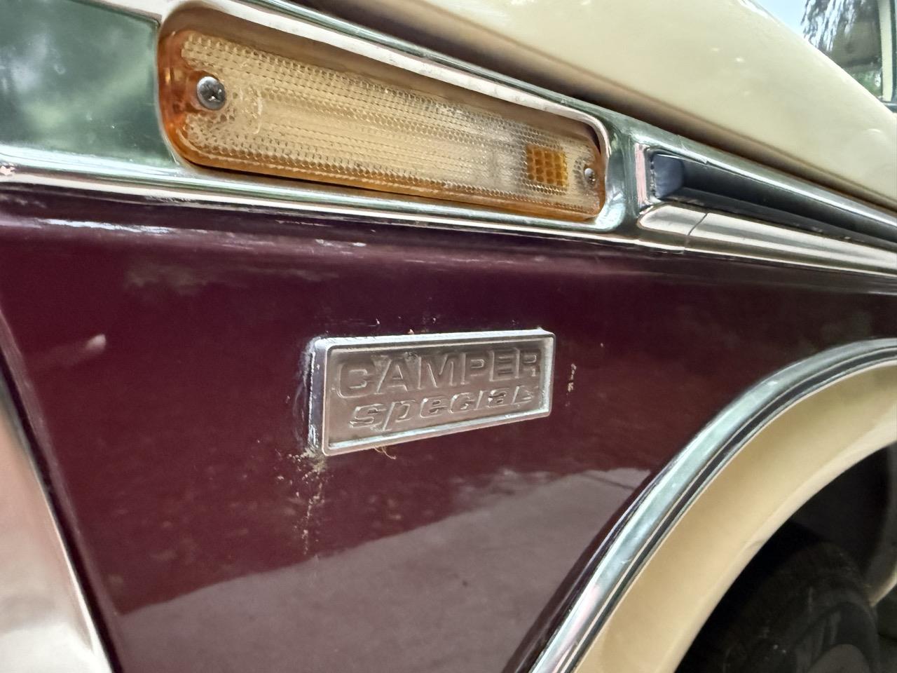 Ford-F250-1979-Cream-amp-Maroon-Maroon-amp-Black-14