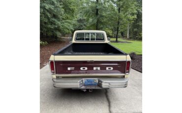 Ford-F250-1979-Cream-amp-Maroon-Maroon-amp-Black-15