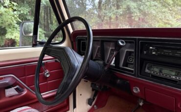 Ford-F250-1979-Cream-amp-Maroon-Maroon-amp-Black-22