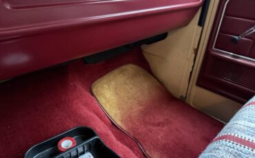 Ford-F250-1979-Cream-amp-Maroon-Maroon-amp-Black-26