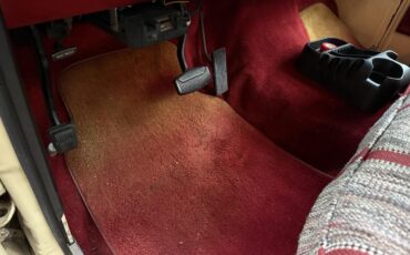 Ford-F250-1979-Cream-amp-Maroon-Maroon-amp-Black-27