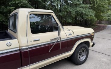 Ford-F250-1979-Cream-amp-Maroon-Maroon-amp-Black-7