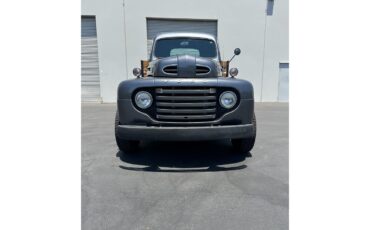 Ford-F5-1948-Grey-Black-1