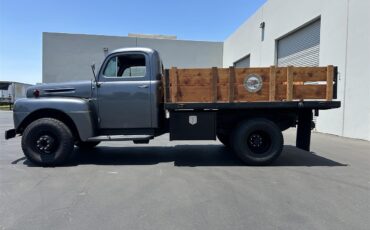 Ford-F5-1948-Grey-Black-3