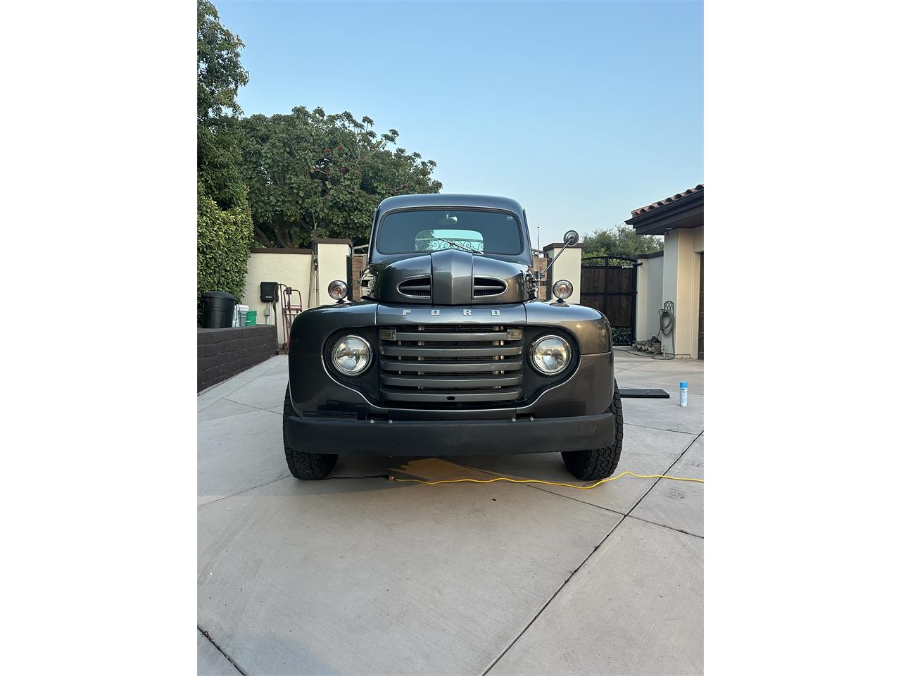 Ford-F5-1948-Grey-Black-9