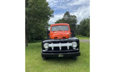 Ford-F5-1952-orange-and-black-brown-1