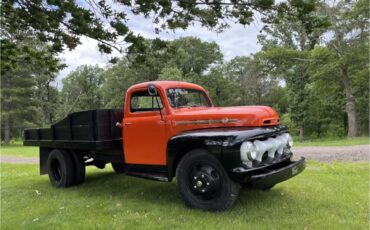 Ford-F5-1952-orange-and-black-brown-2