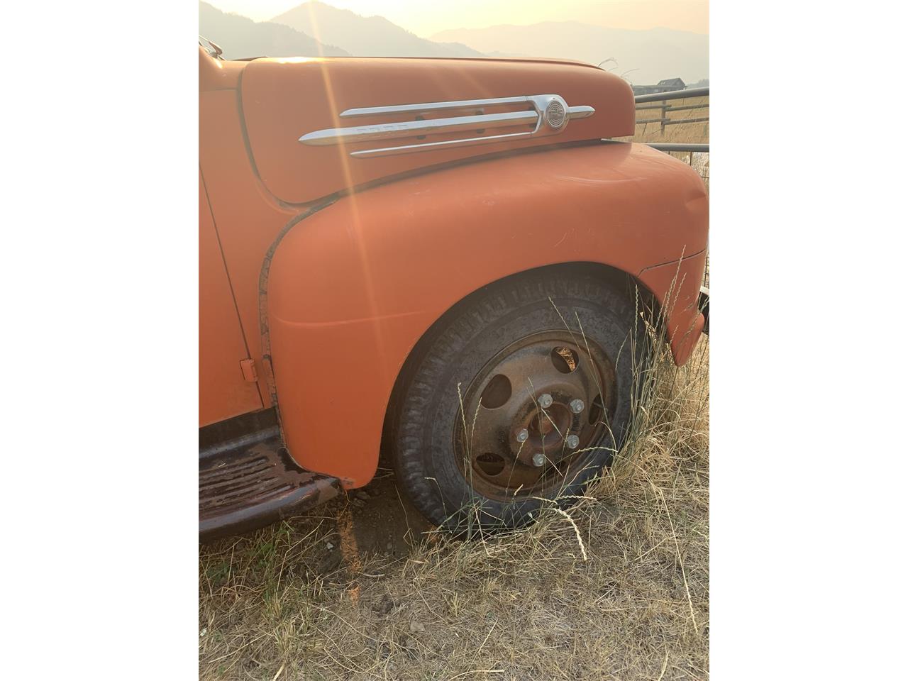 Ford-F5-1952-red-2