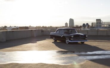 Ford-Fairlane-1955-Black-Red-11