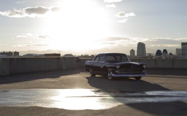 Ford-Fairlane-1955-Black-Red-12