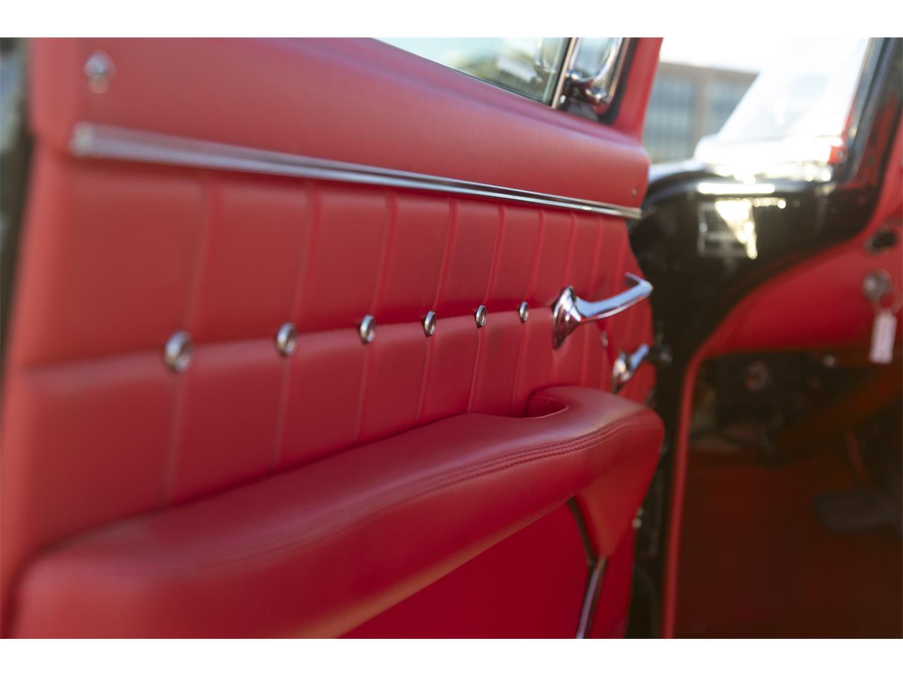 Ford-Fairlane-1955-Black-Red-14