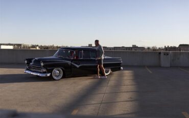 Ford-Fairlane-1955-Black-Red-37
