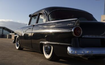Ford-Fairlane-1955-Black-Red-5