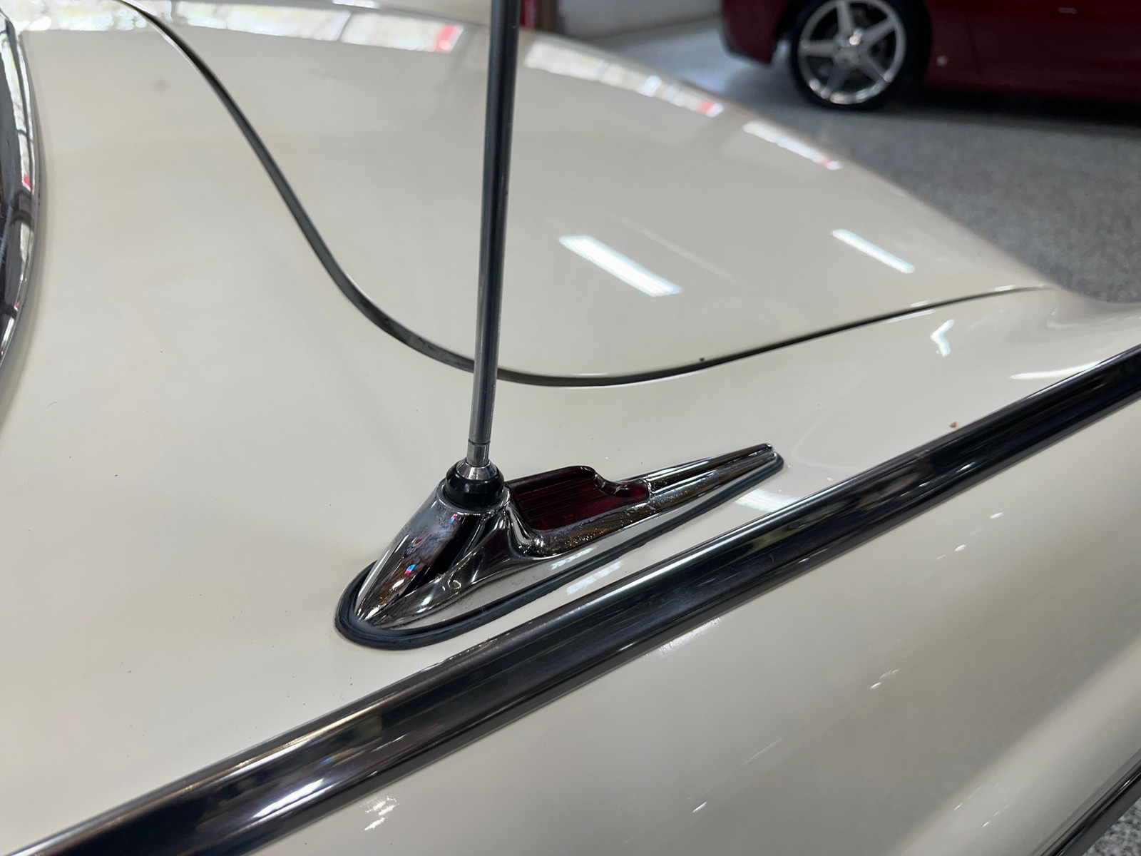 Ford-Fairlane-1955-Sedan-26