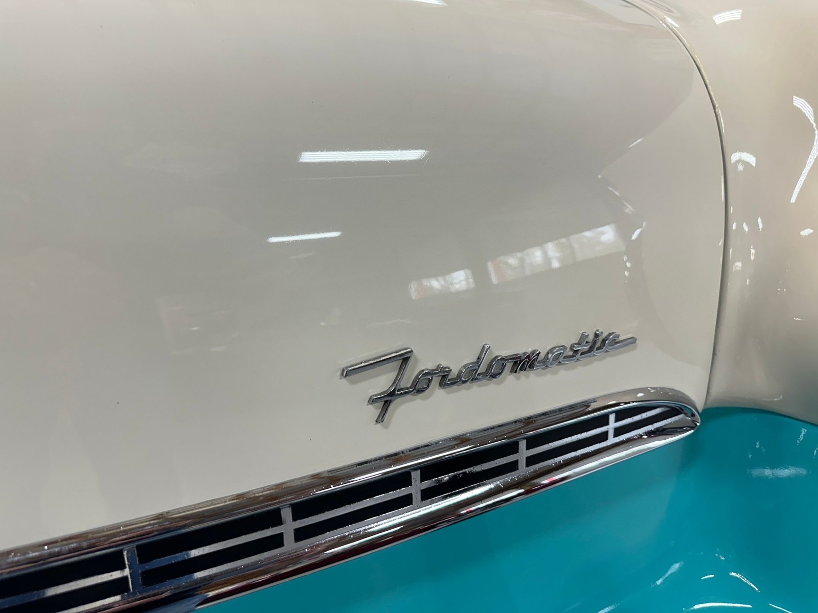 Ford-Fairlane-1955-Sedan-28