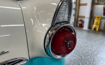 Ford-Fairlane-1955-Sedan-29