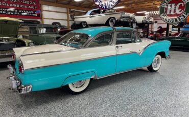 Ford-Fairlane-1955-Sedan-33