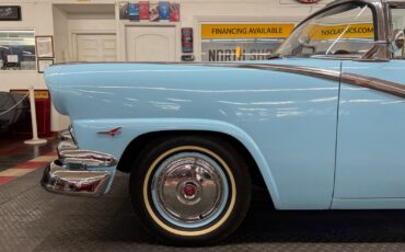 Ford-Fairlane-1956-17