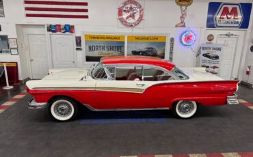 Ford-Fairlane-1957-20