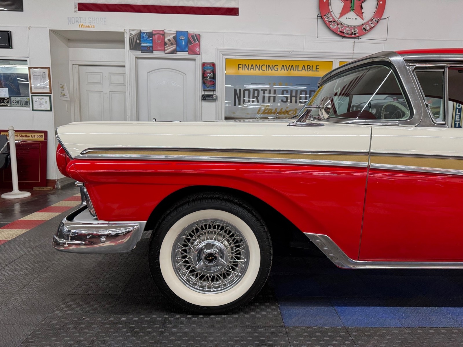 Ford-Fairlane-1957-22
