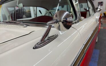 Ford-Fairlane-1957-4