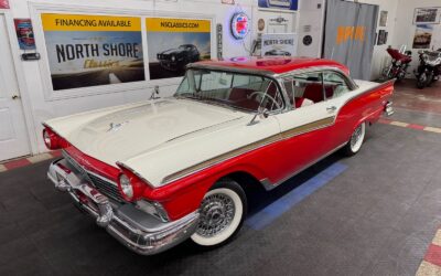 Ford Fairlane 1957 --