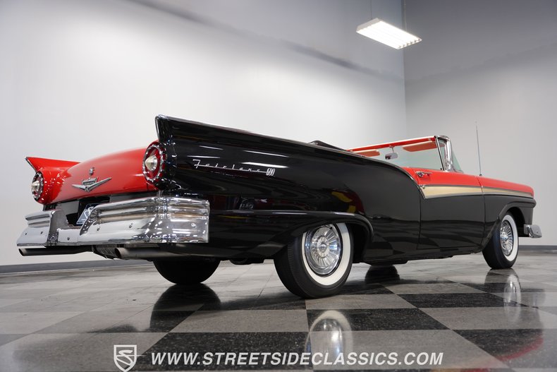 Ford-Fairlane-1957-Black-Red-19