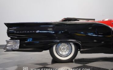 Ford-Fairlane-1957-Black-Red-29