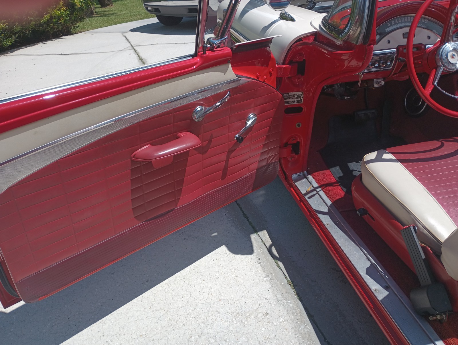 Ford-Fairlane-1957-Convertible-20
