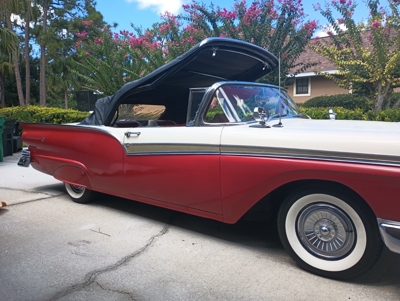 Ford-Fairlane-1957-Convertible-25