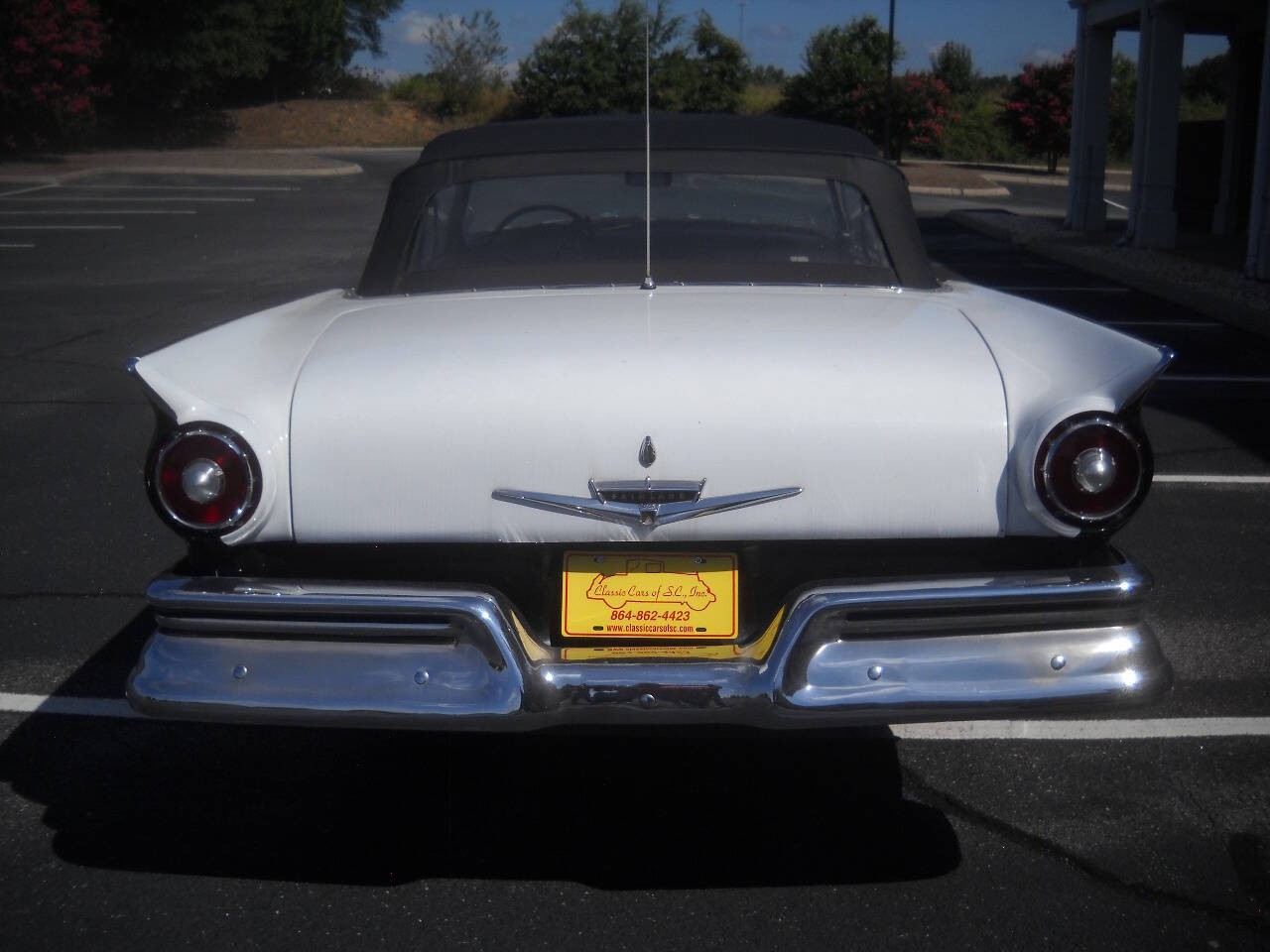 Ford-Fairlane-1957-Convertible-4