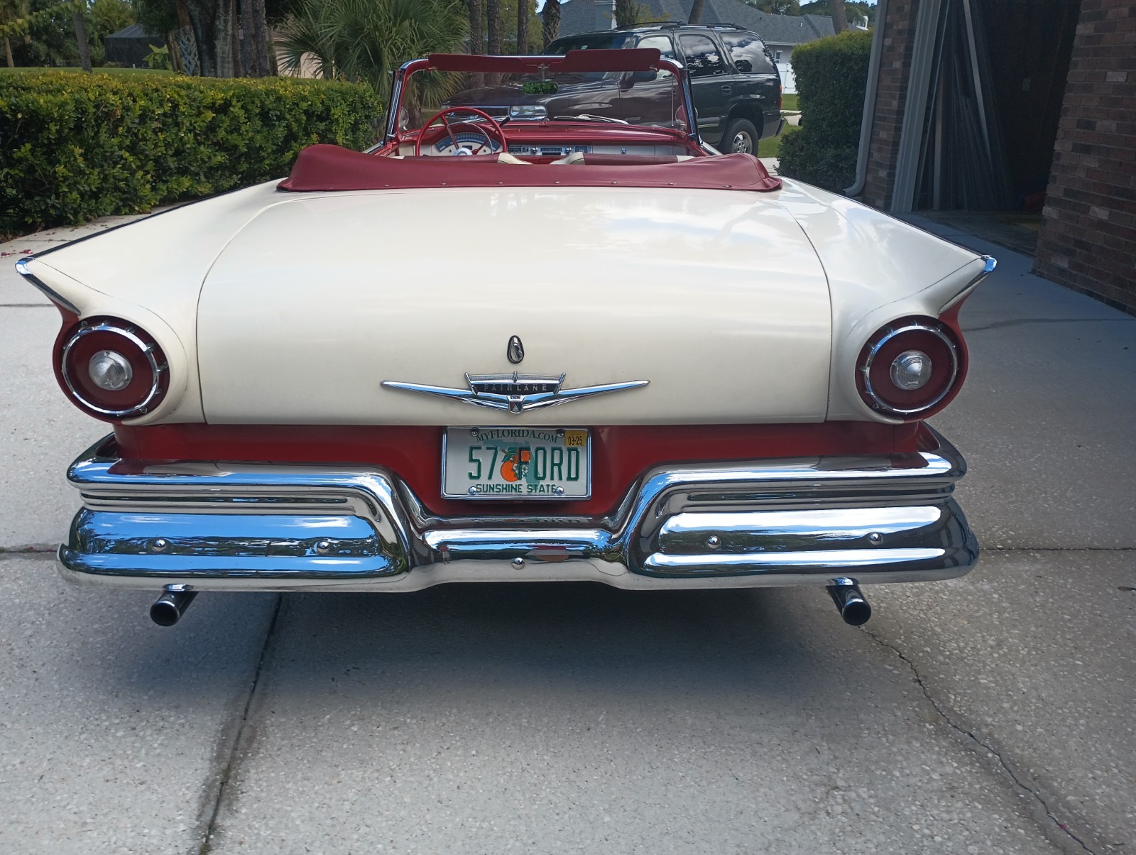 Ford-Fairlane-1957-Convertible-9