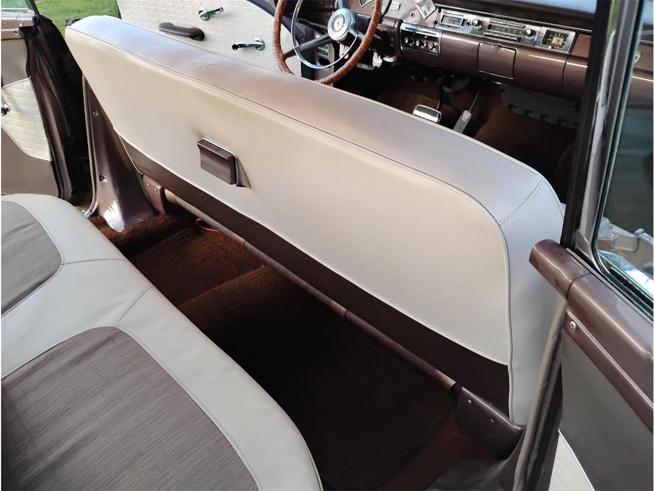 Ford-Fairlane-1957-CreamMocha-CreamMocha-19