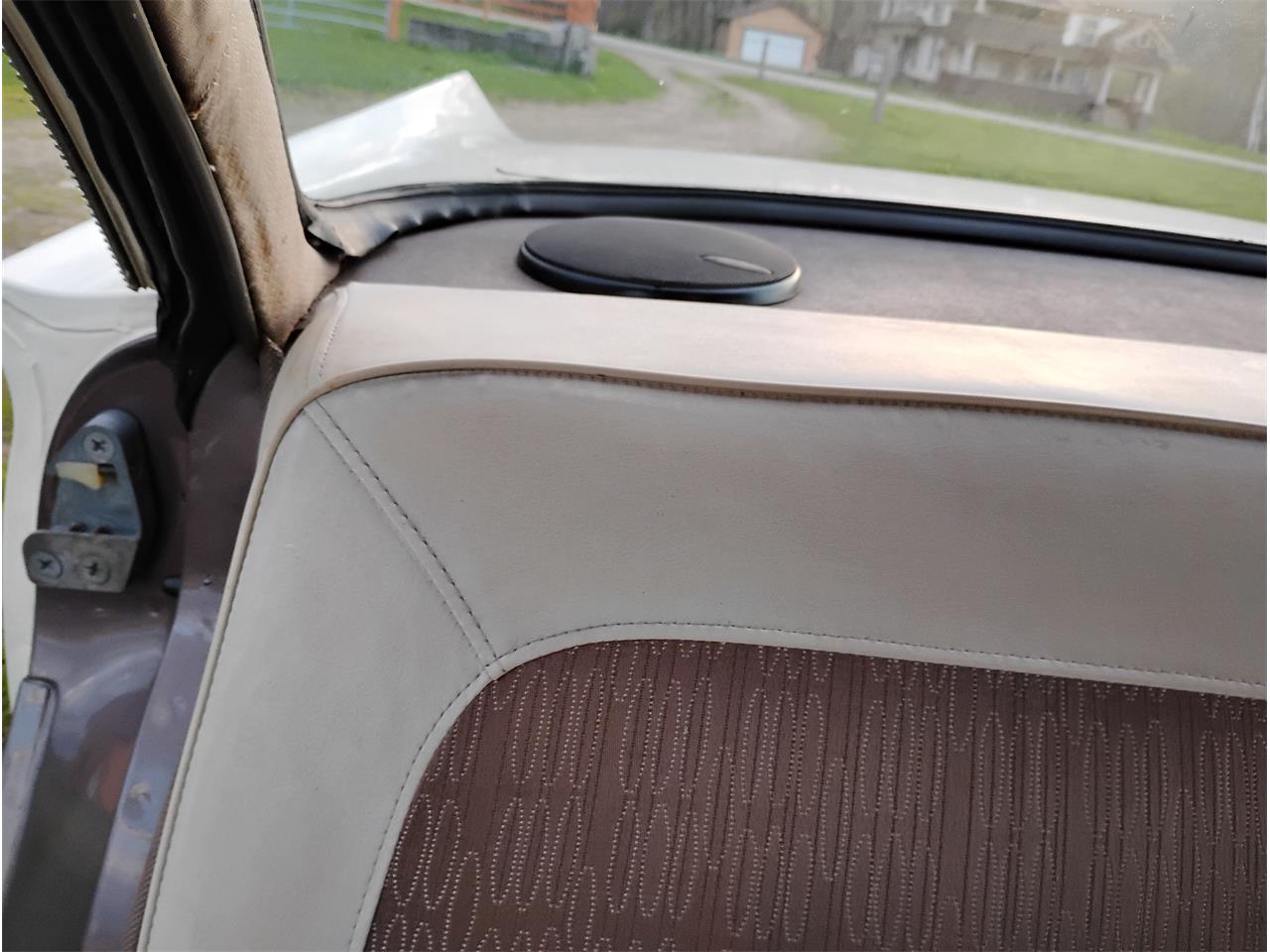 Ford-Fairlane-1957-CreamMocha-CreamMocha-20
