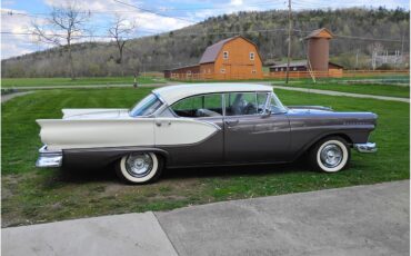 Ford-Fairlane-1957-CreamMocha-CreamMocha