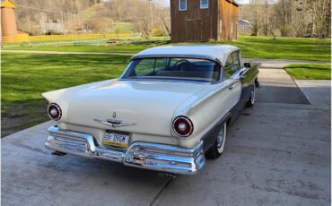 Ford-Fairlane-1957-CreamMocha-CreamMocha-5