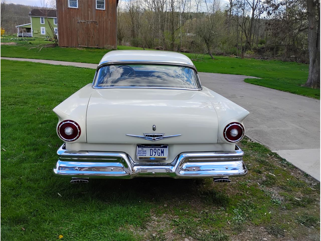Ford-Fairlane-1957-CreamMocha-CreamMocha-6