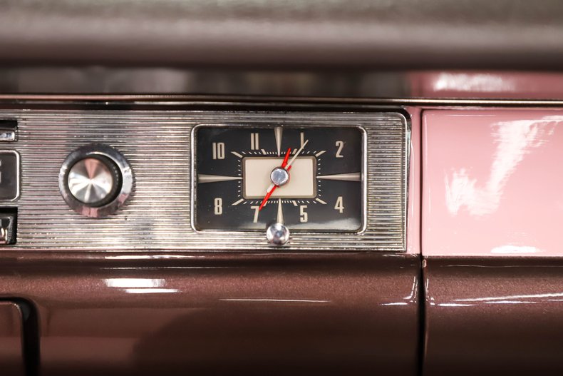 Ford-Fairlane-1957-Dusk-Rose-Rose-11
