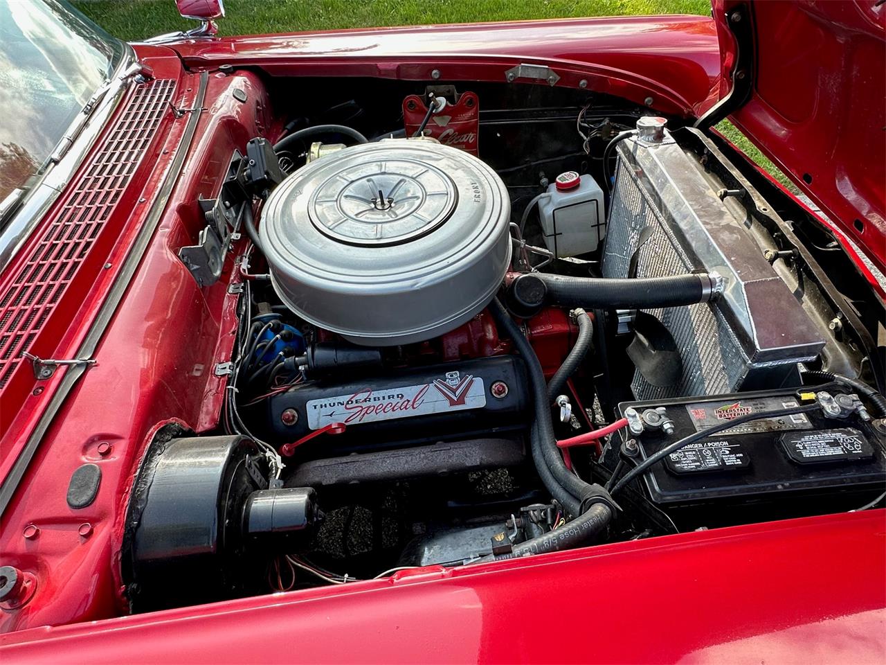 Ford-Fairlane-1957-Red-RedWhite-13