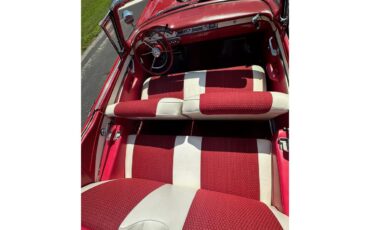 Ford-Fairlane-1957-Red-RedWhite-5