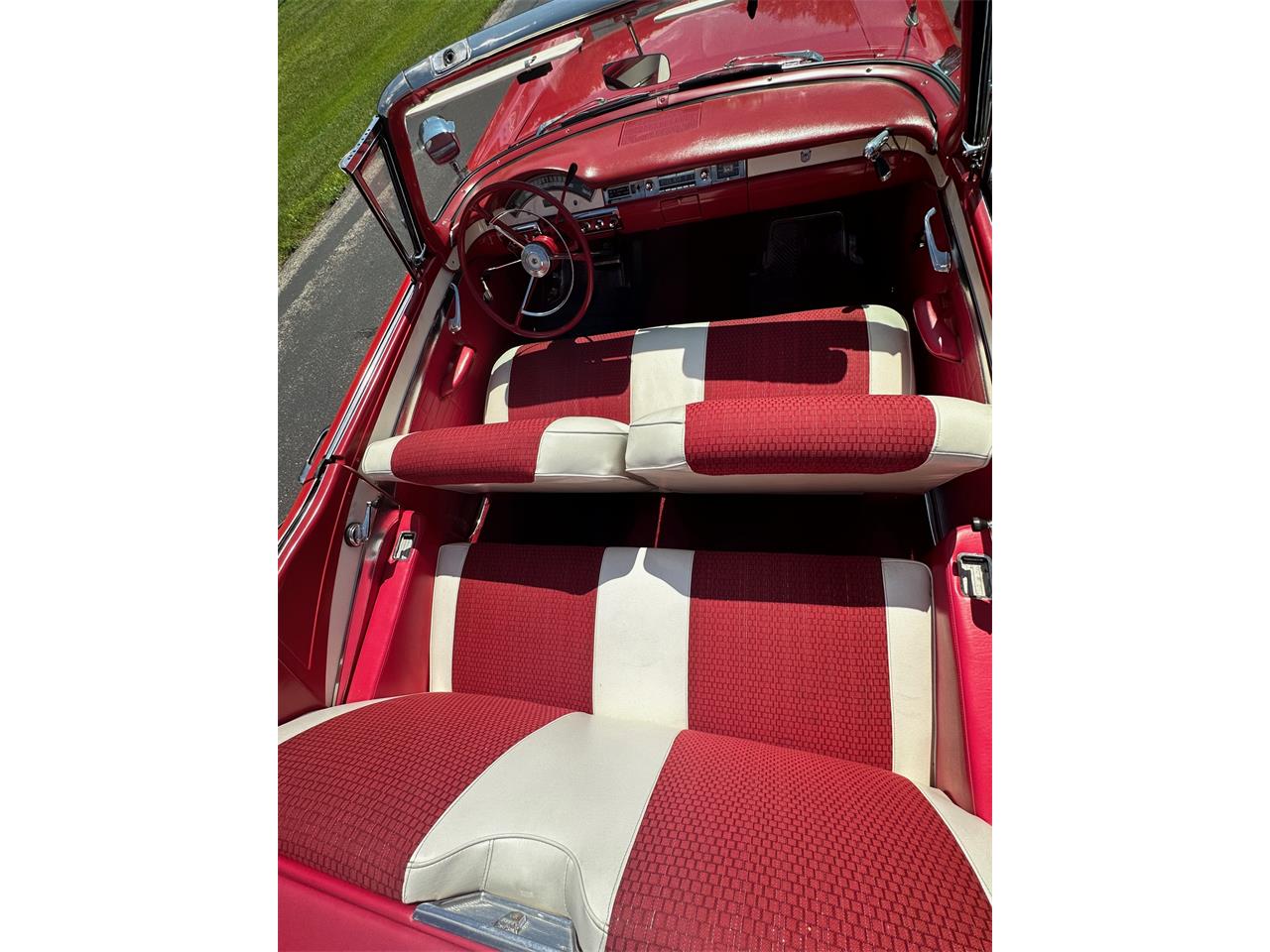 Ford-Fairlane-1957-Red-RedWhite-5