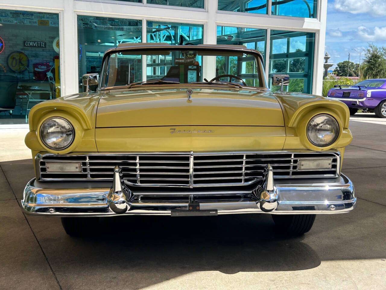 Ford-Fairlane-1957-Wagon-1