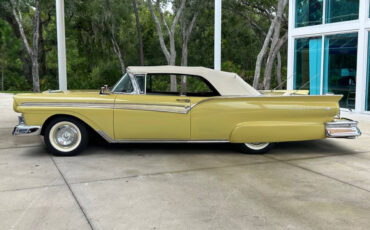 Ford-Fairlane-1957-Wagon-11