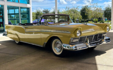 Ford-Fairlane-1957-Wagon-2