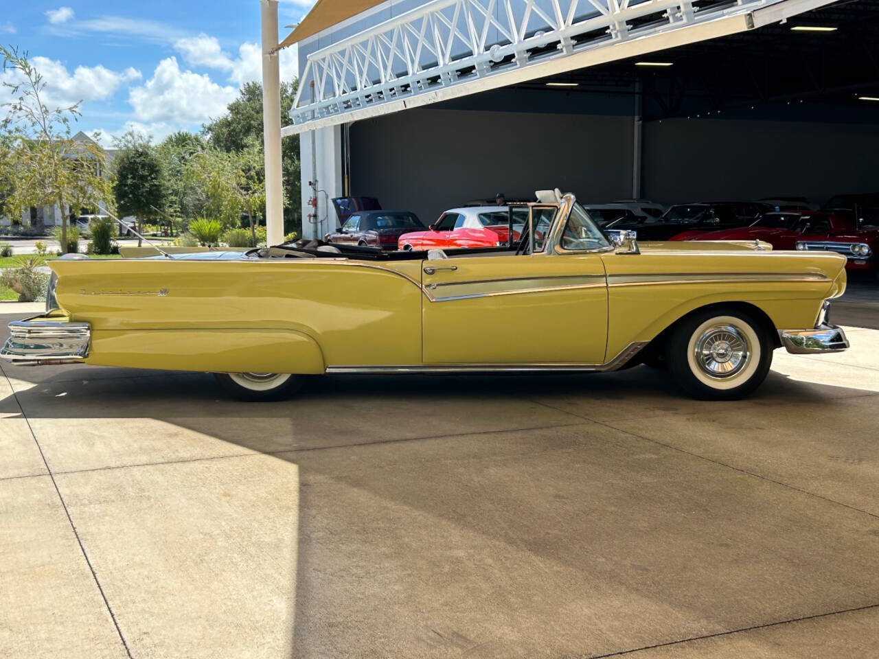 Ford-Fairlane-1957-Wagon-3