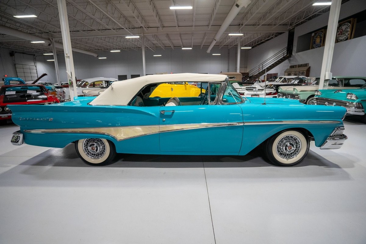 Ford-Fairlane-1958-Convertible-31